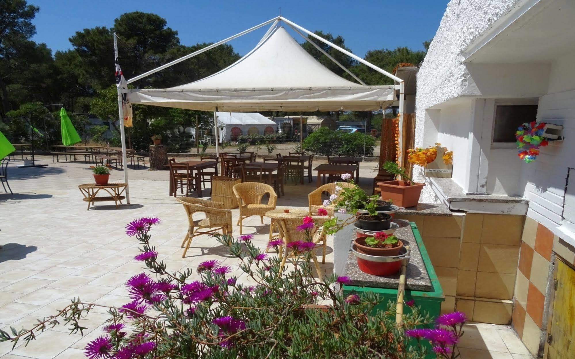 Villaggio Camping Nurral Fertilia Extérieur photo