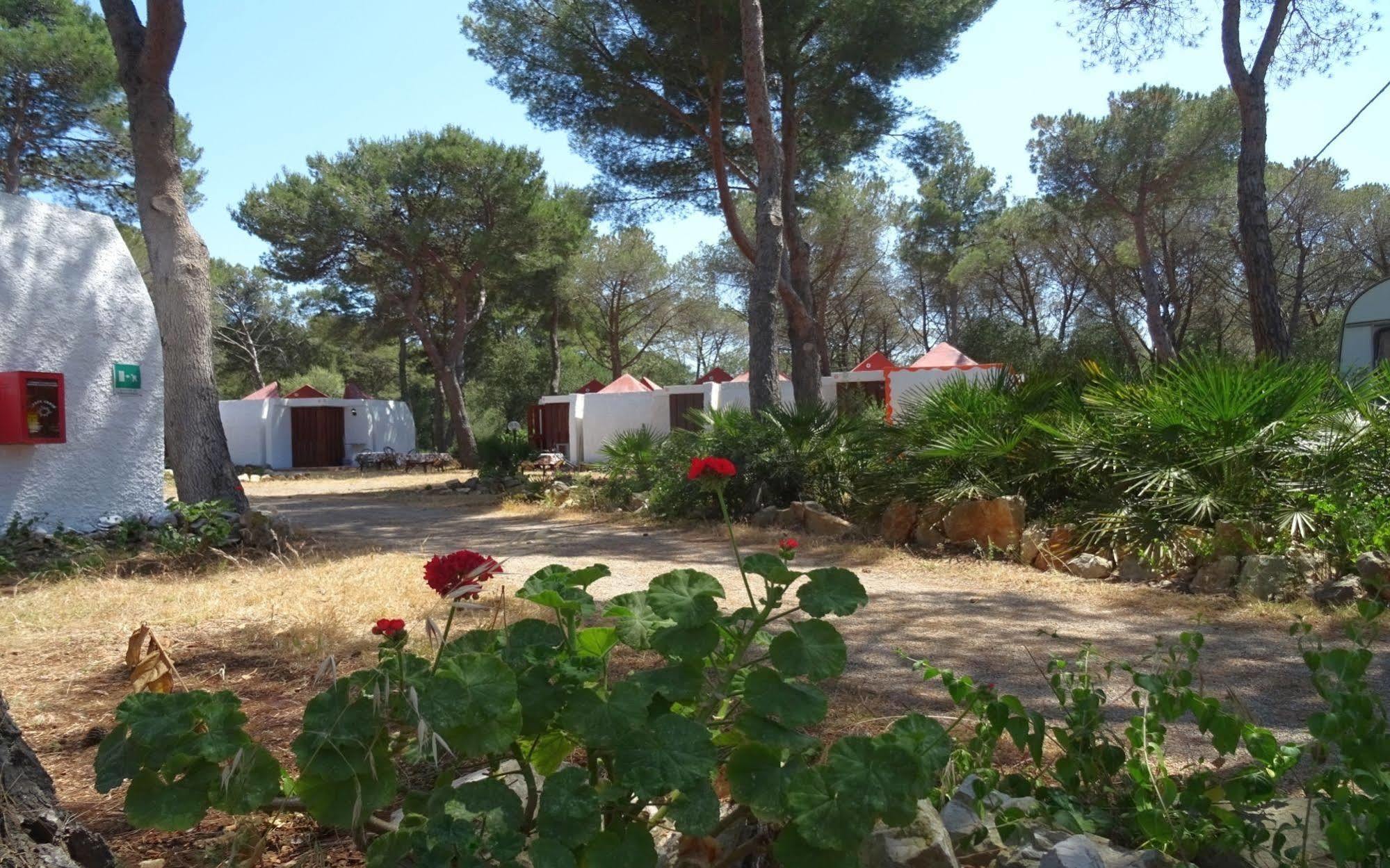 Villaggio Camping Nurral Fertilia Extérieur photo