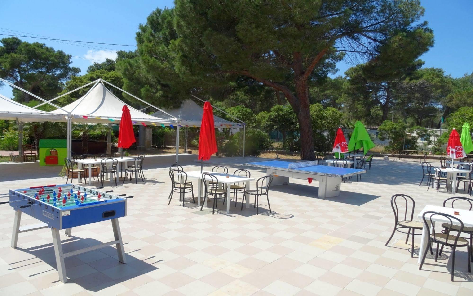 Villaggio Camping Nurral Fertilia Extérieur photo