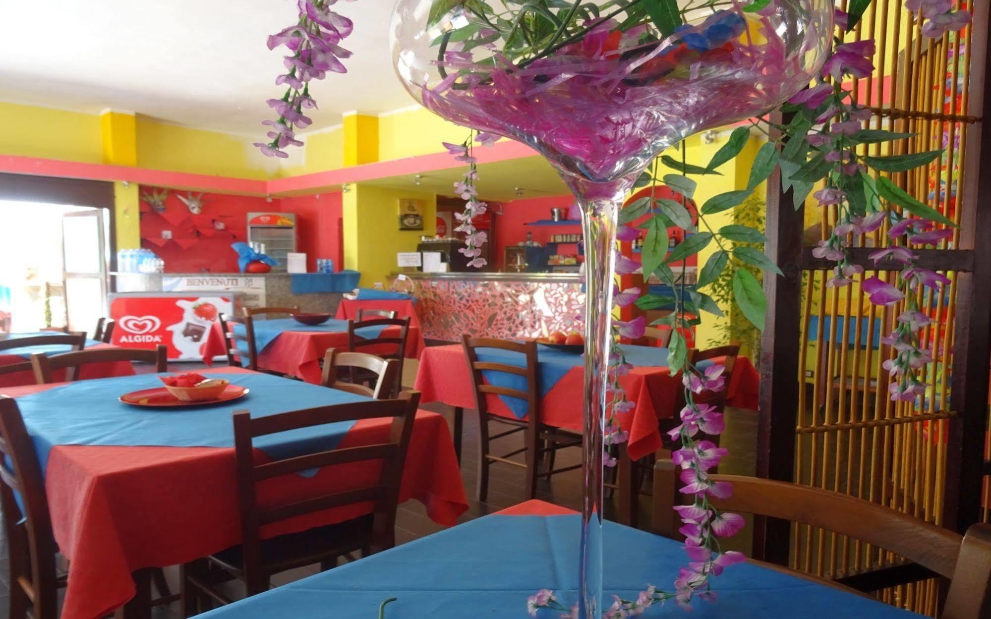 Villaggio Camping Nurral Fertilia Extérieur photo